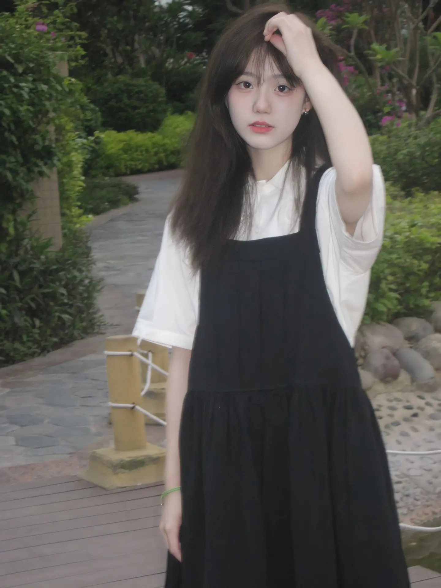 真诚一些，慢慢来，会好的，你又不差。