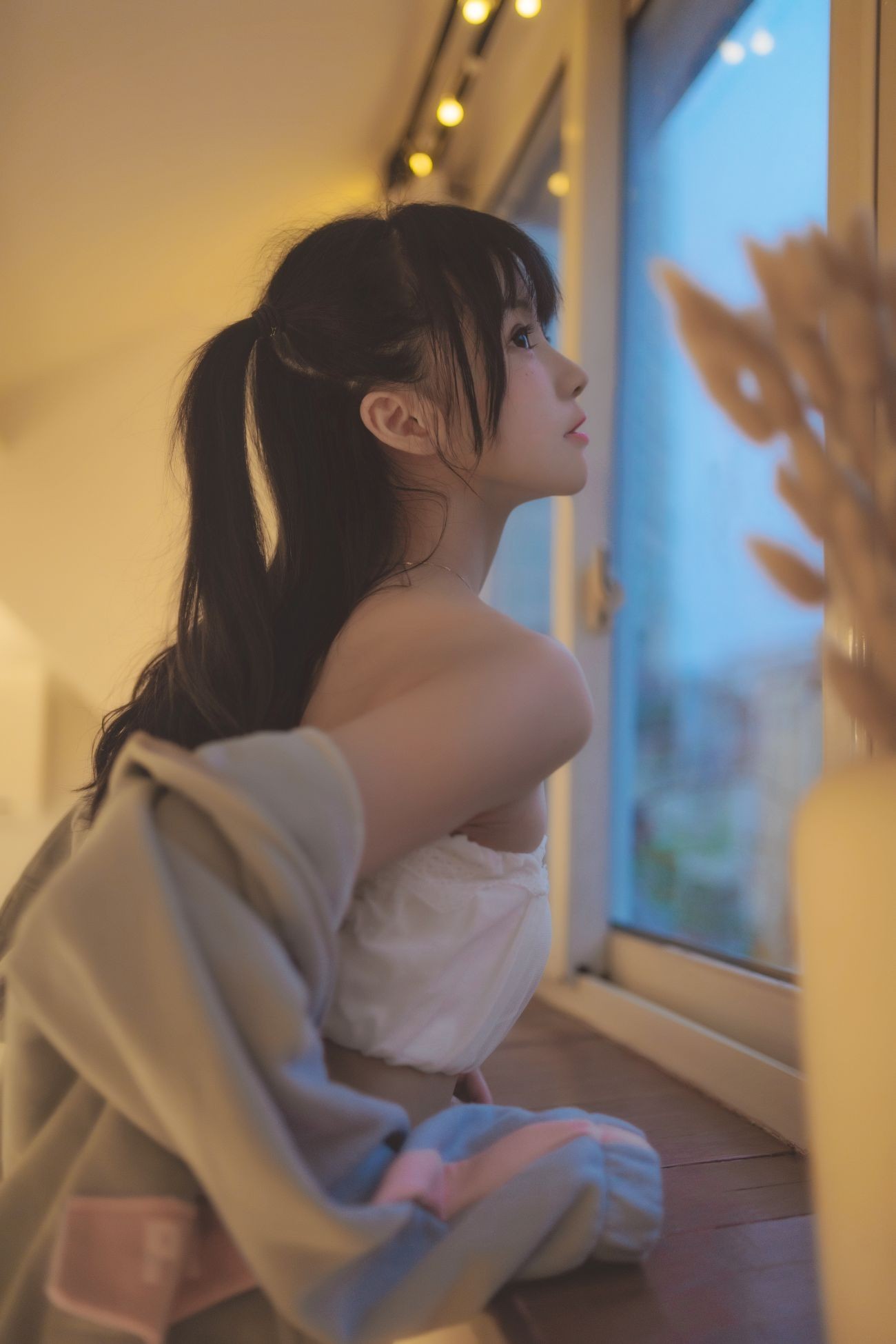 f761cd271836196a38c81a1454ce128f