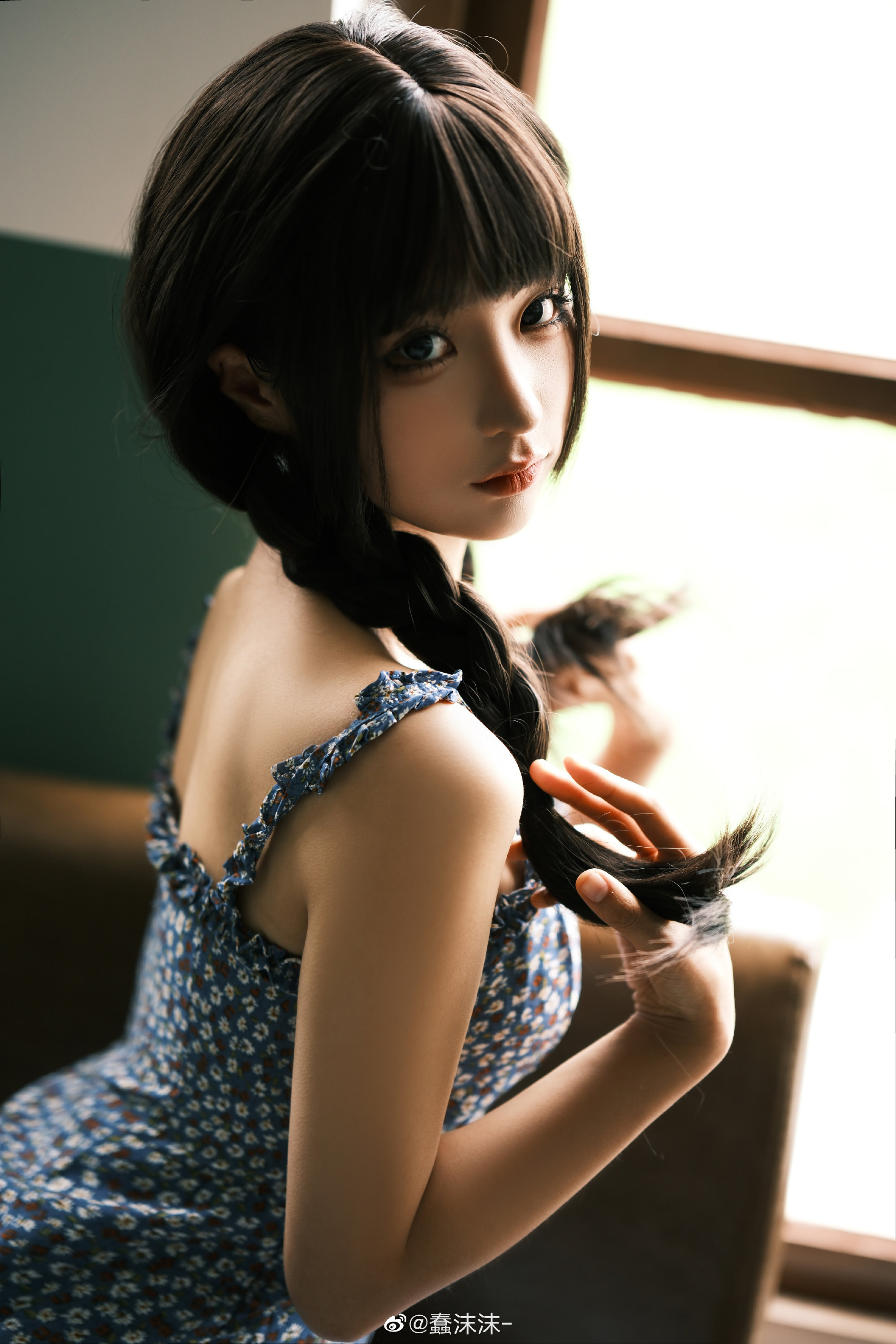 005E9EkYly1hdpzltq0vyj33z45yo1l2