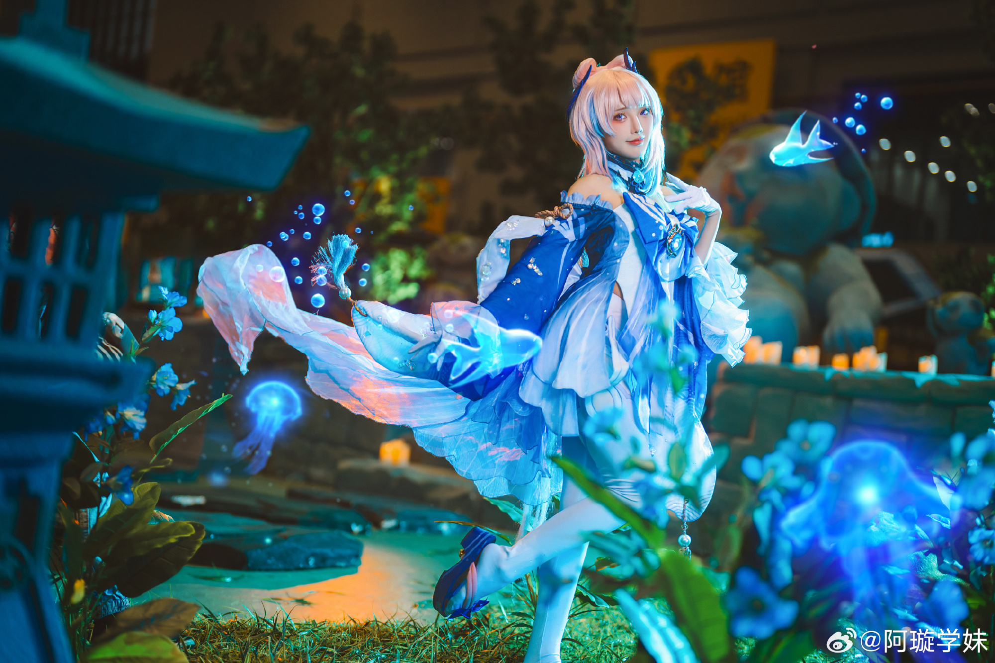 006CoHs7gy1hhbwtiz766j339c268u0z