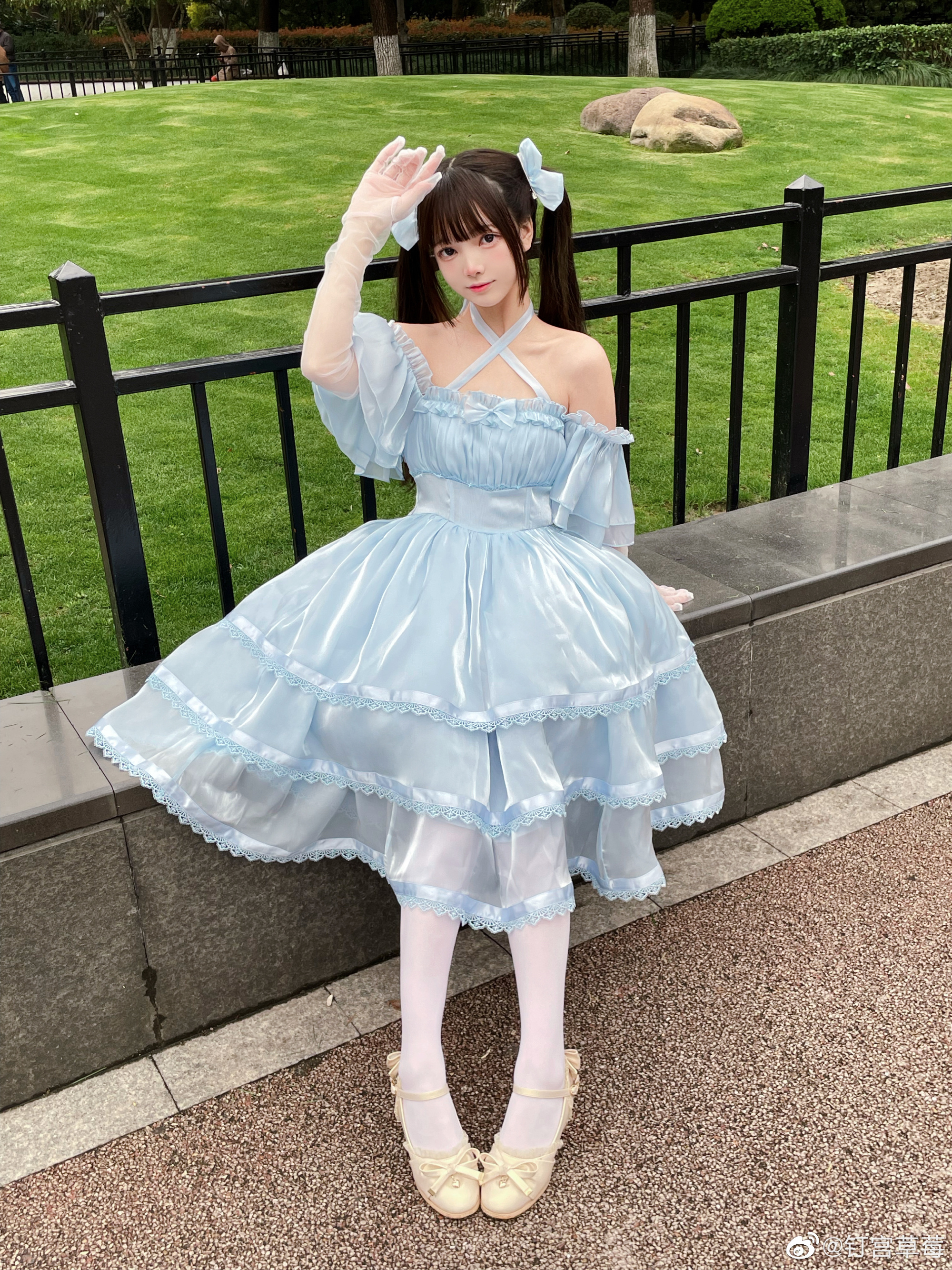 007a5eMgly1hc8rxpawe4j32c0340b2d