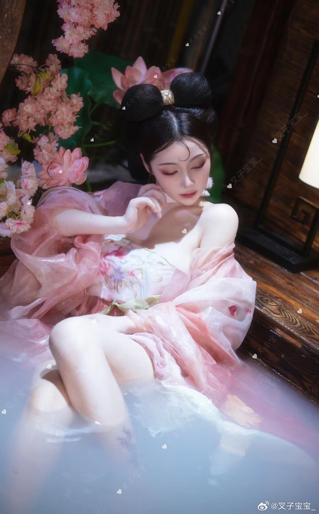 大王，人家也是第一次做人呢～?