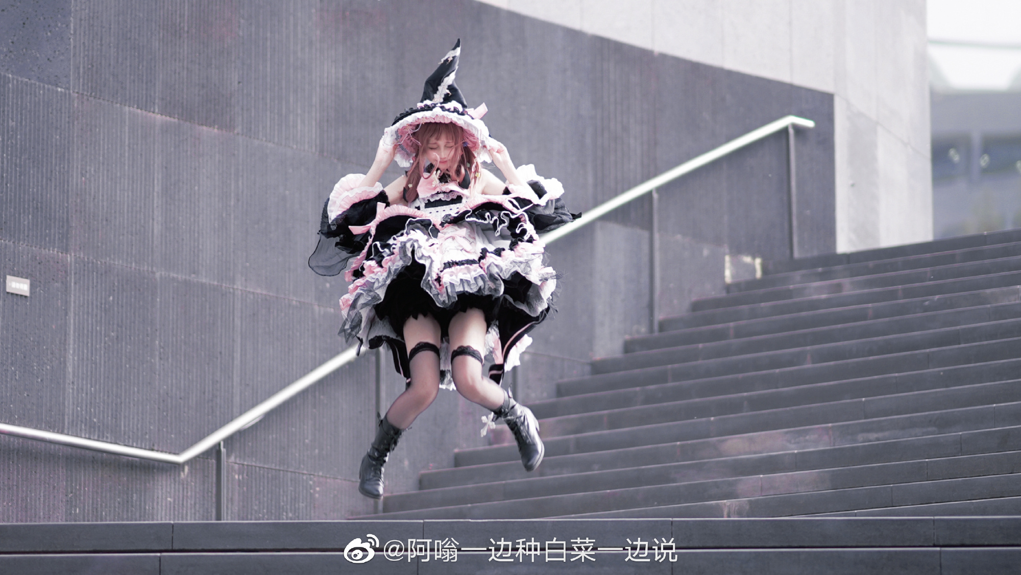 心怀浪漫宇宙 也珍惜人间日常