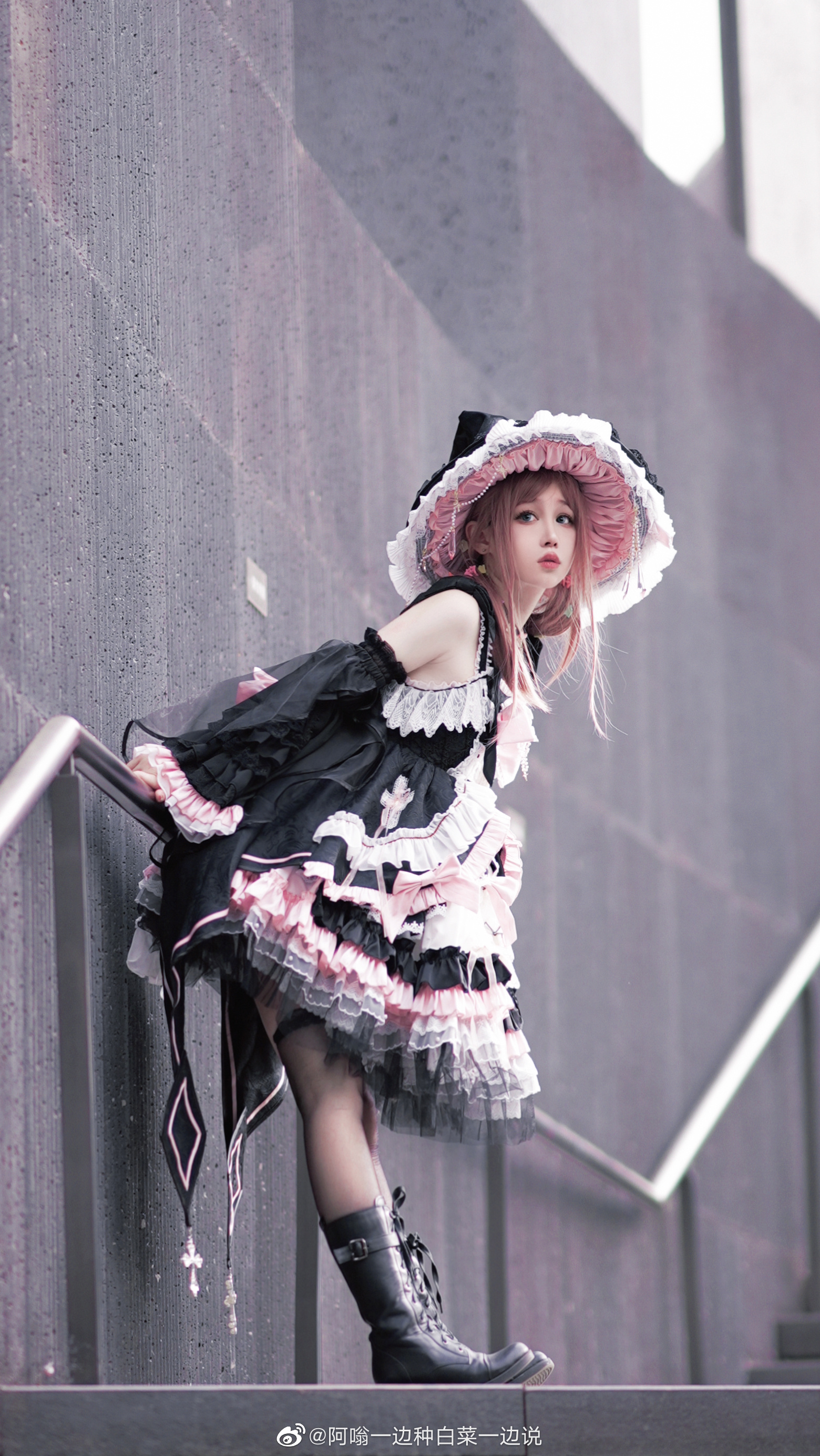 3fd9a741gy1hd1igflp2qj217c24we81