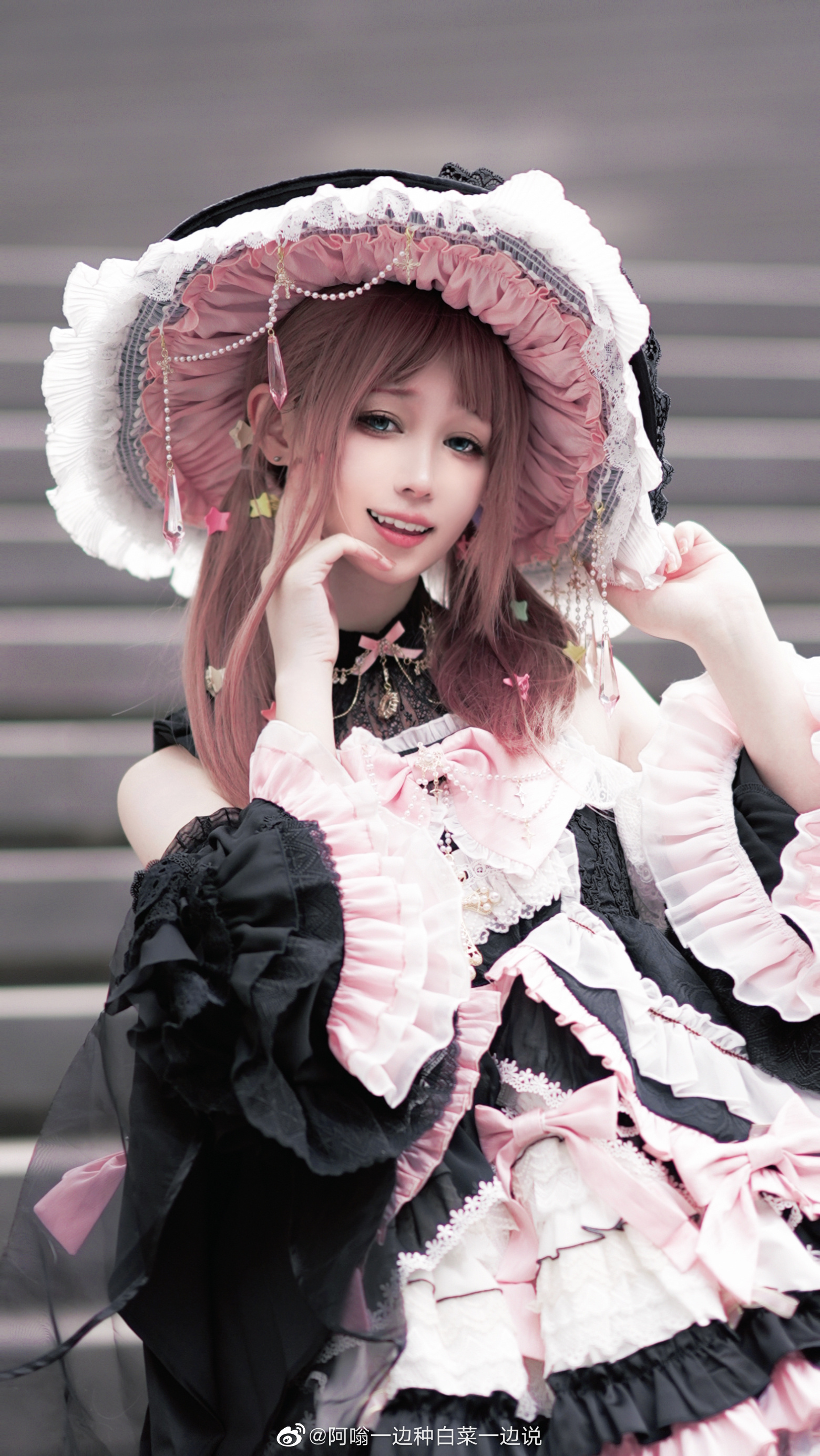 3fd9a741gy1hd1iglykqaj217c24w7wh