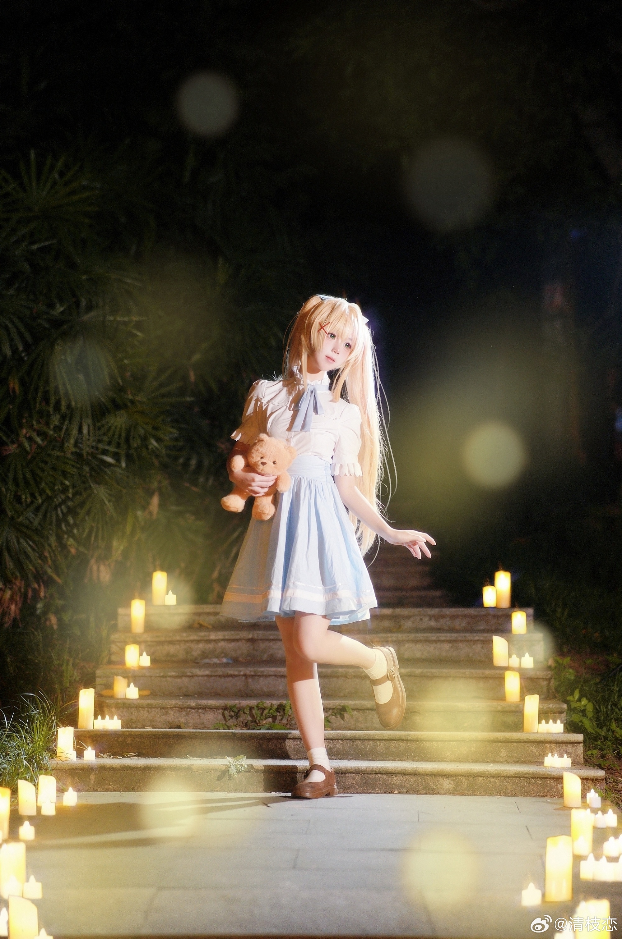 0075qx3kgy1hj8qiq0g8rj32243407wj