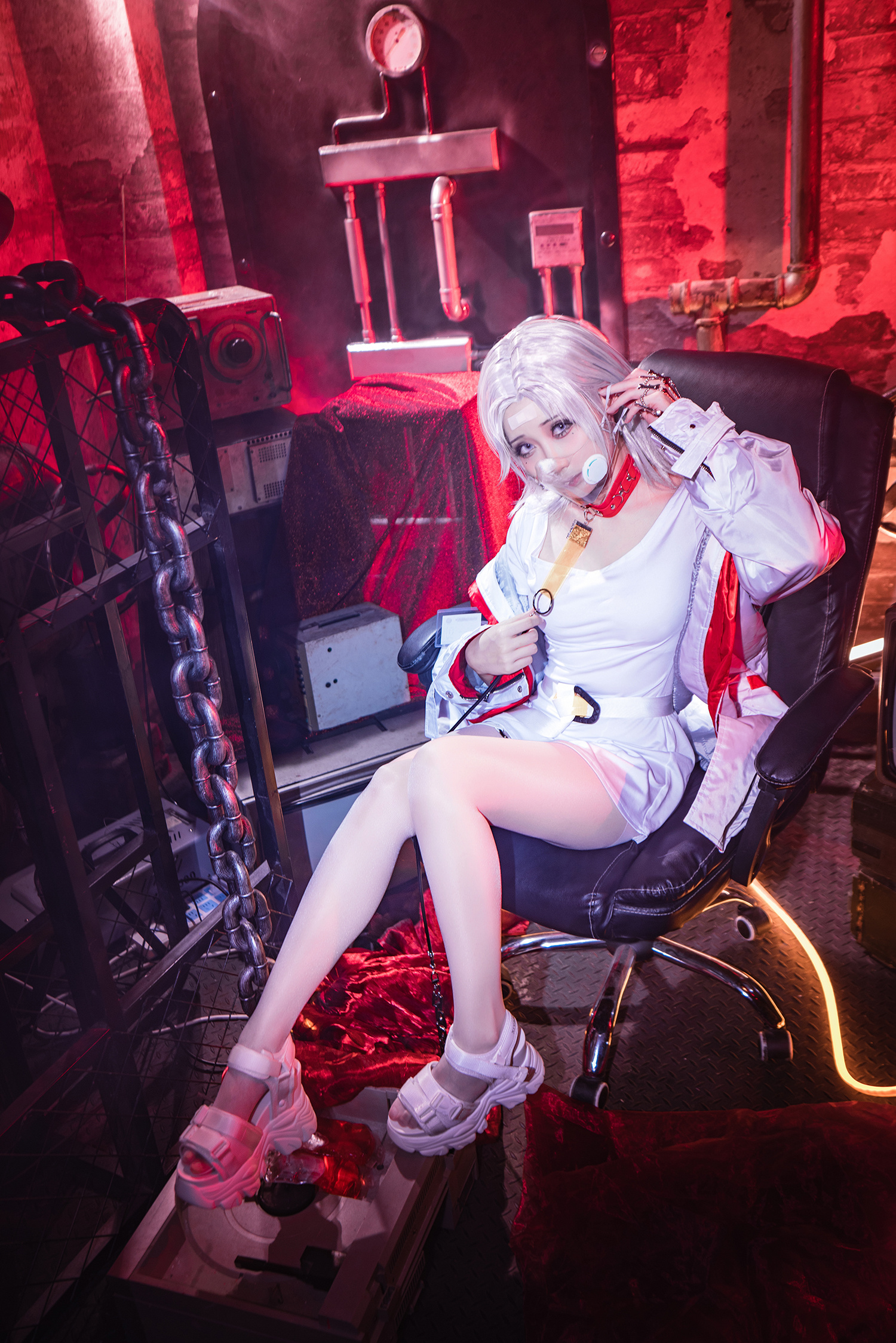 a7ae4aacgy1hizm9glw8aj215o1qhb29