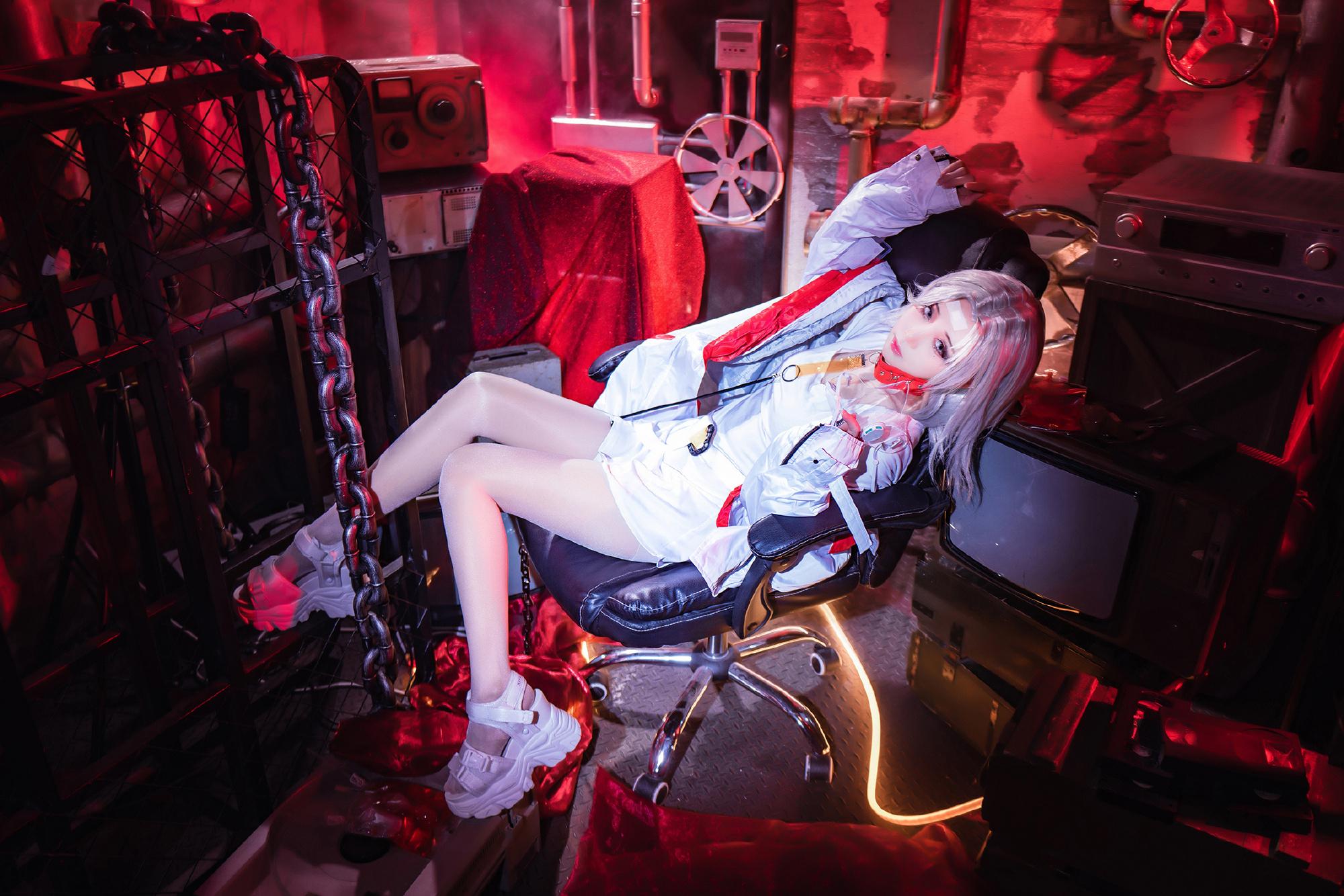 a7ae4aacgy1hizm9jy027j21qh15o7wh