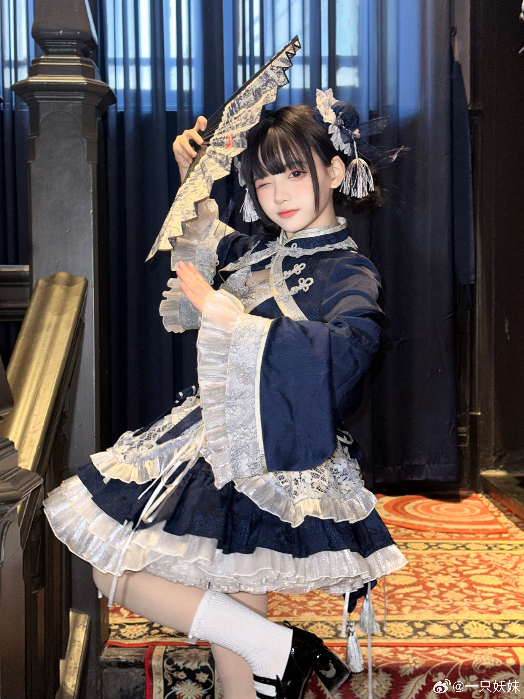 006QzRougy1hkb1zdvzqkj32c03404qr