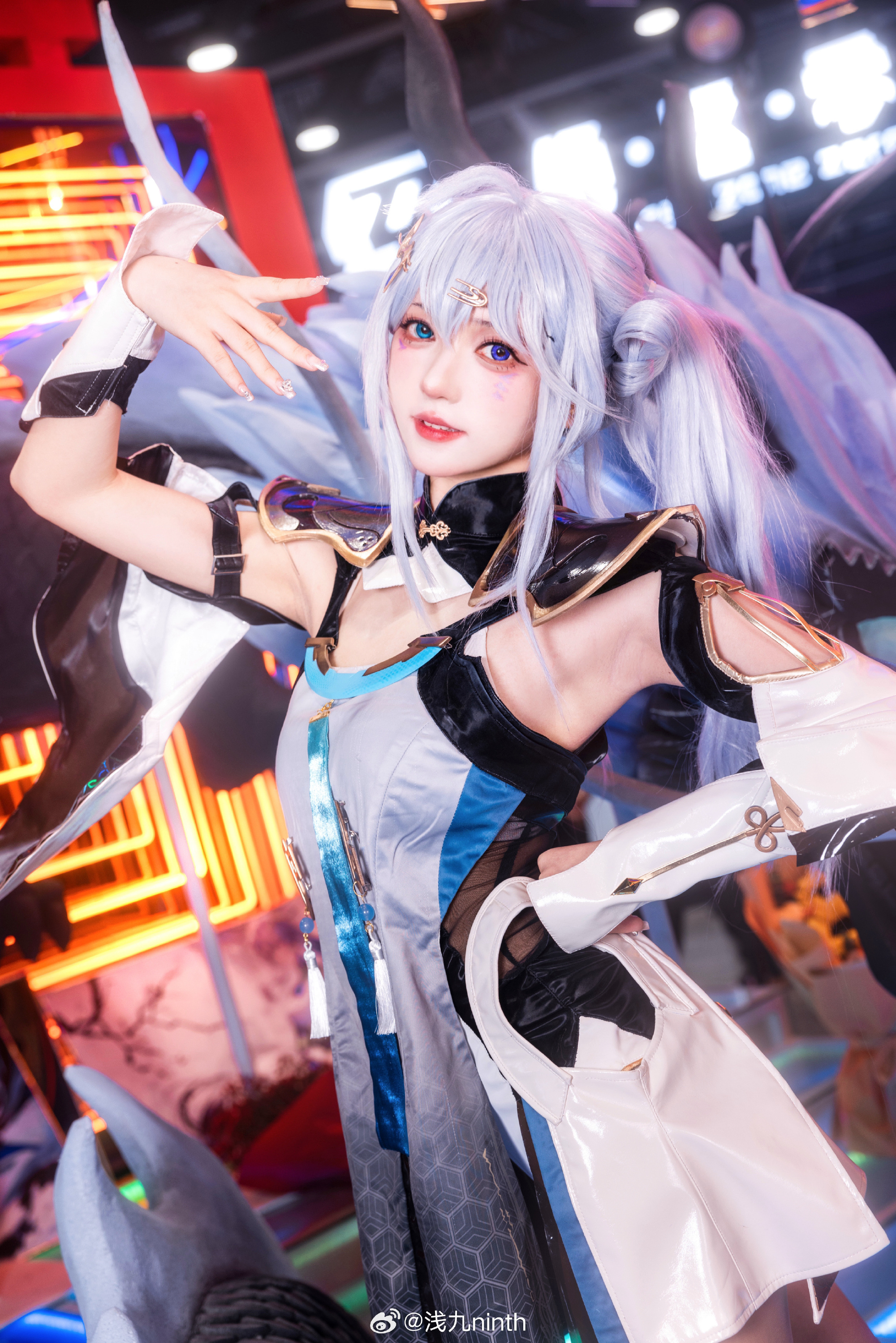 007028bkgy1hliwsiopitj323w35skjn