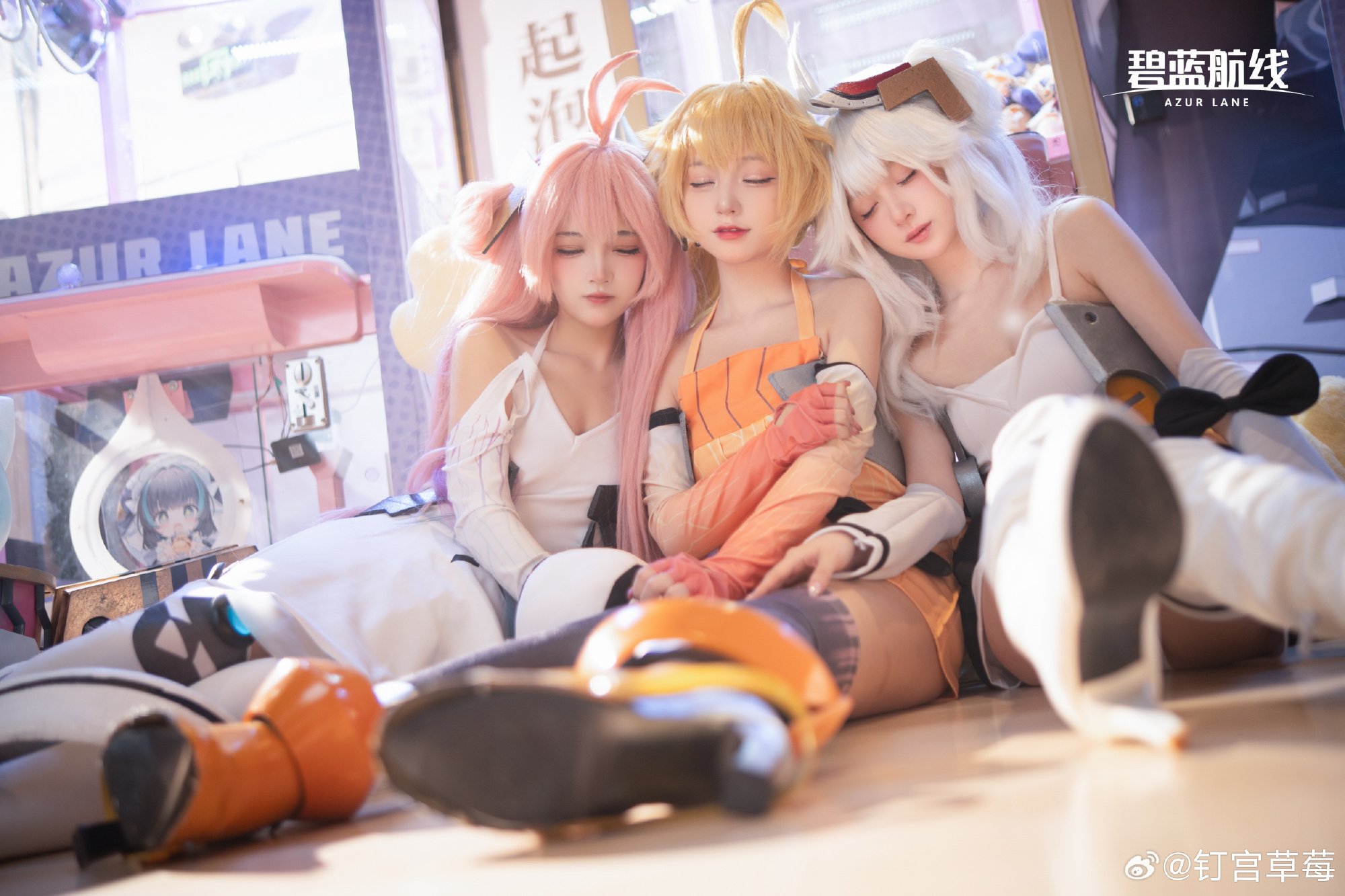 007a5eMgly1hl2lzbnekfj33vc2kwkjo