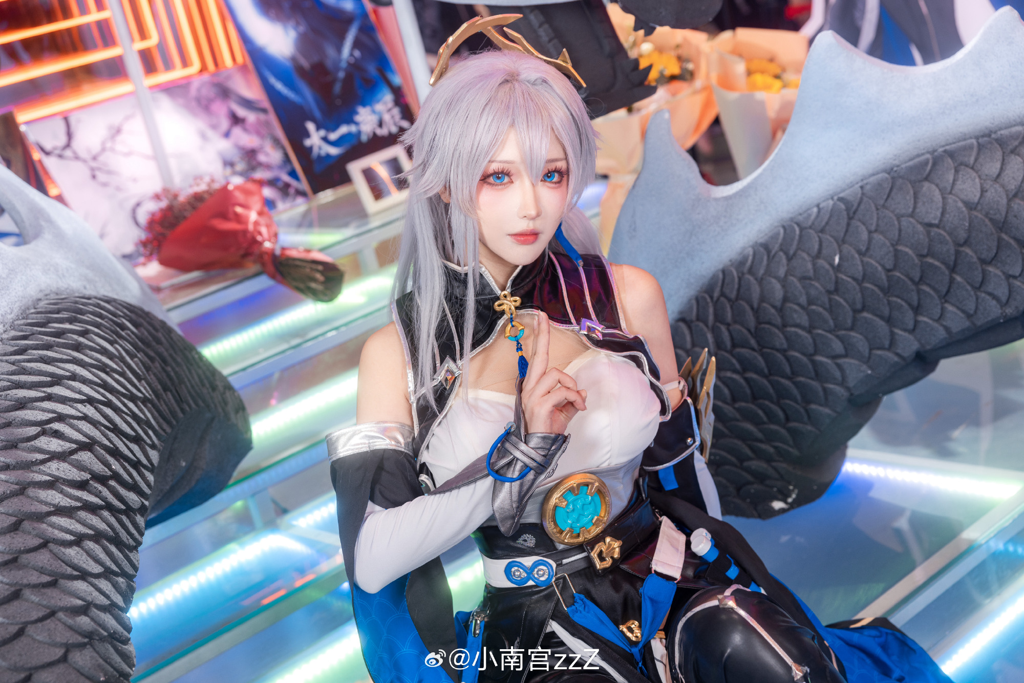 「天光云影，倒使你看得入神。太一·庚辰