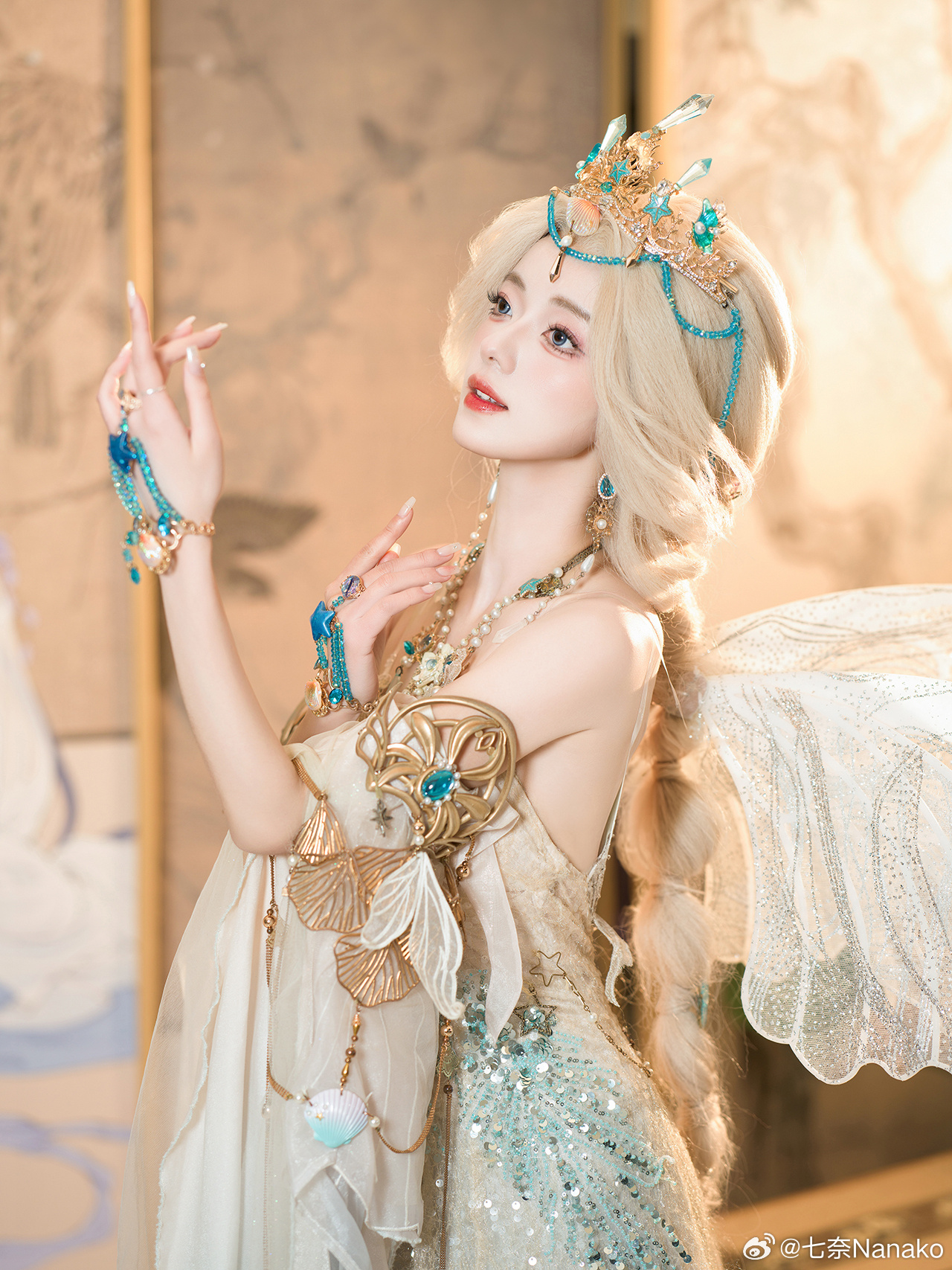 7085cb1aly1hloumde081j20zk1bf1ic