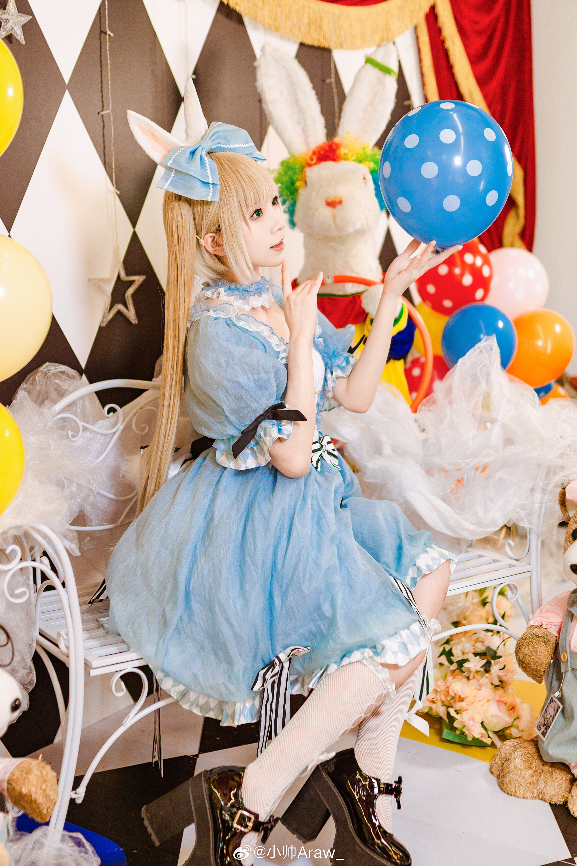 007CG7m8gy1hmhqjonpynj33344monpn