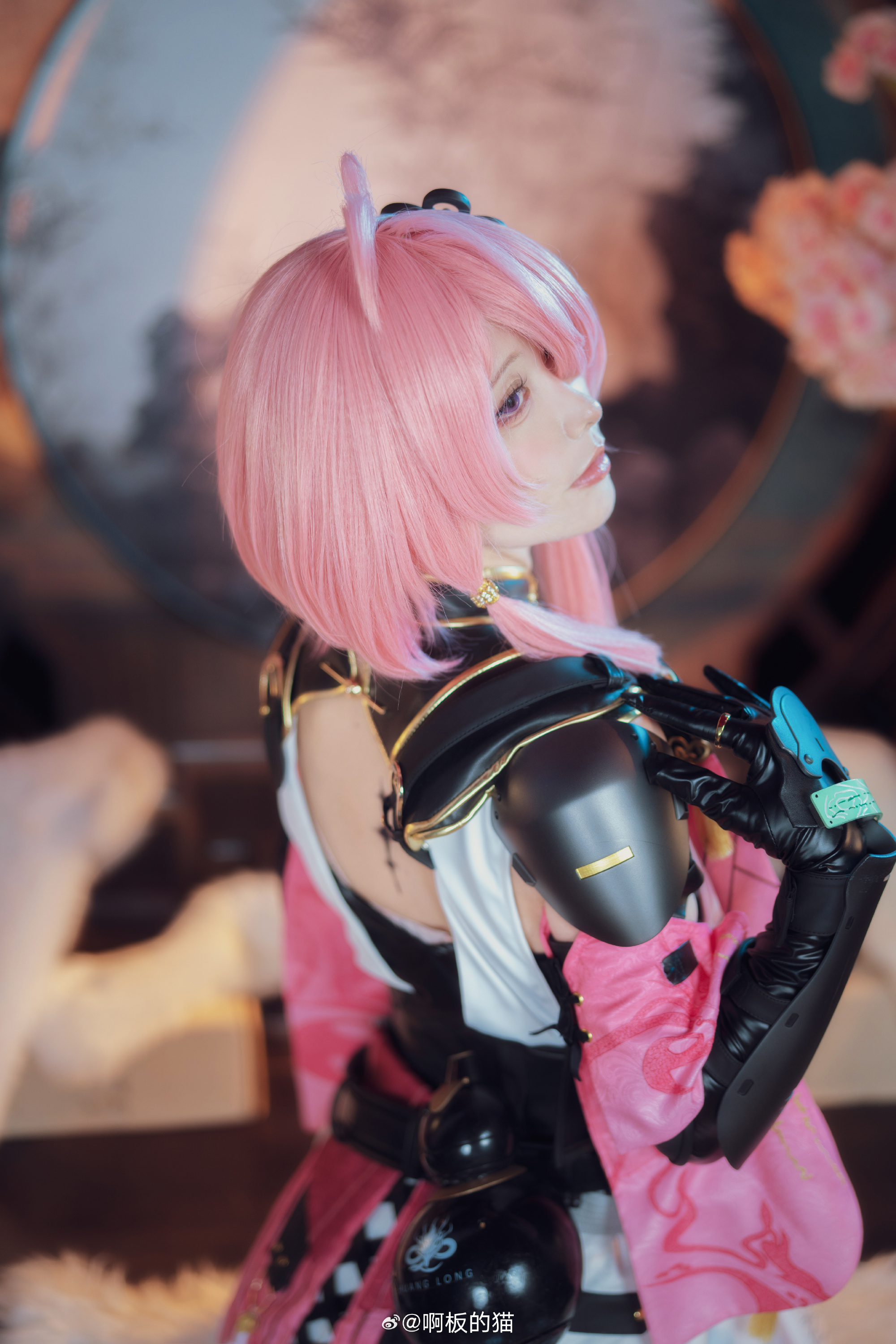 71b75667ly1hmwme2rk95j24w07c0b2n