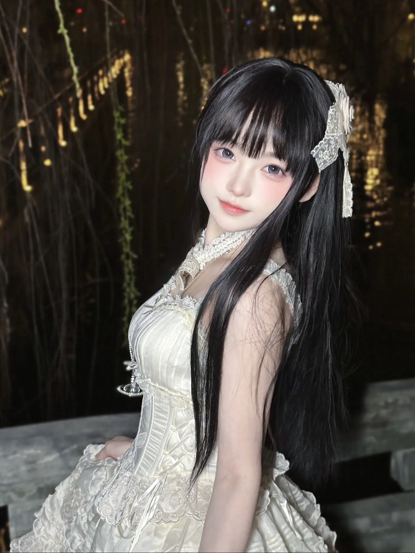 你站在原地，自认为能回到过去。可世界上有成千上万种爱，却没有一种爱可以重来