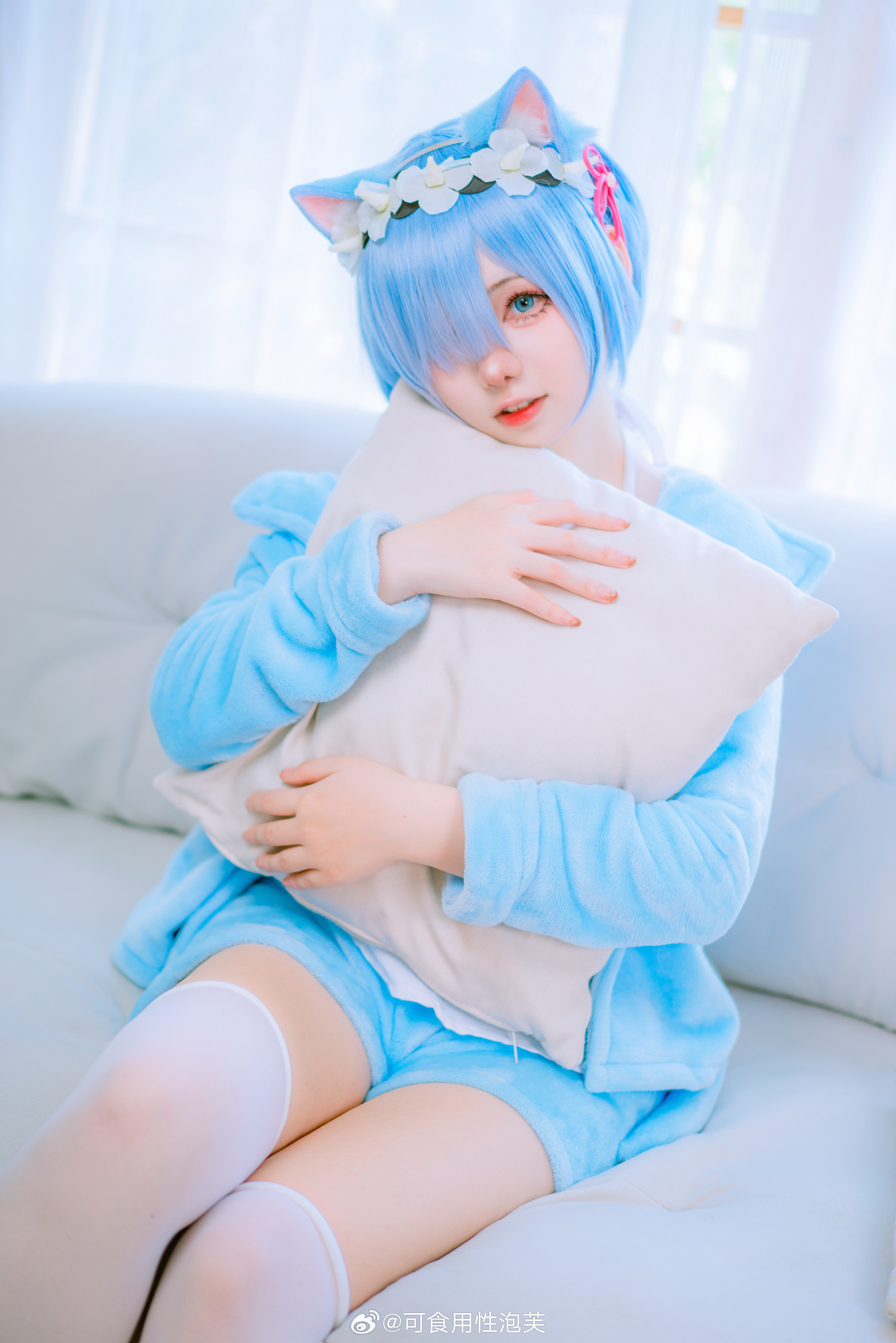 81563b00gy1ho6uuph4r0j23364mou0y