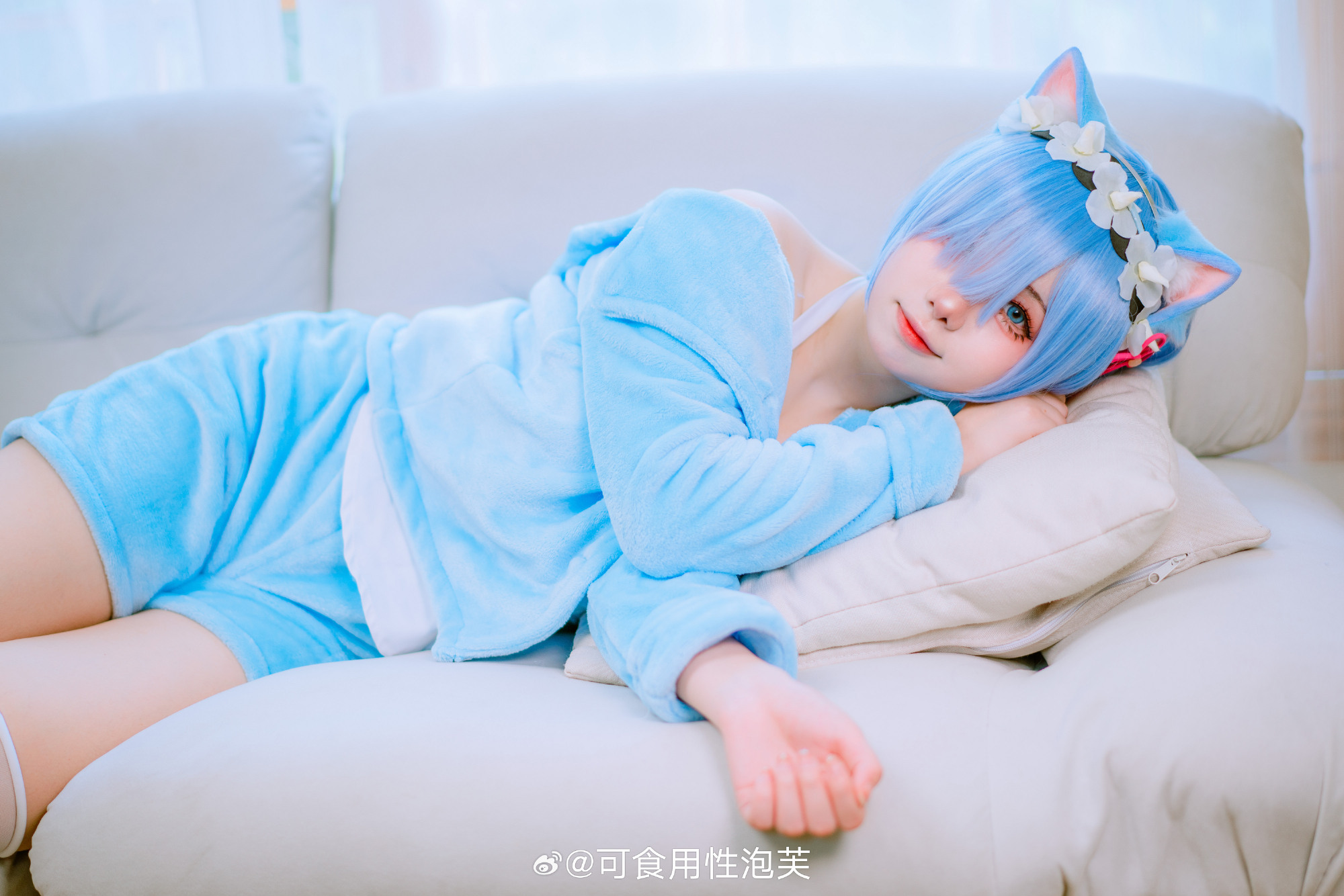 81563b00gy1ho6uwkhd4xj24mo336x6q