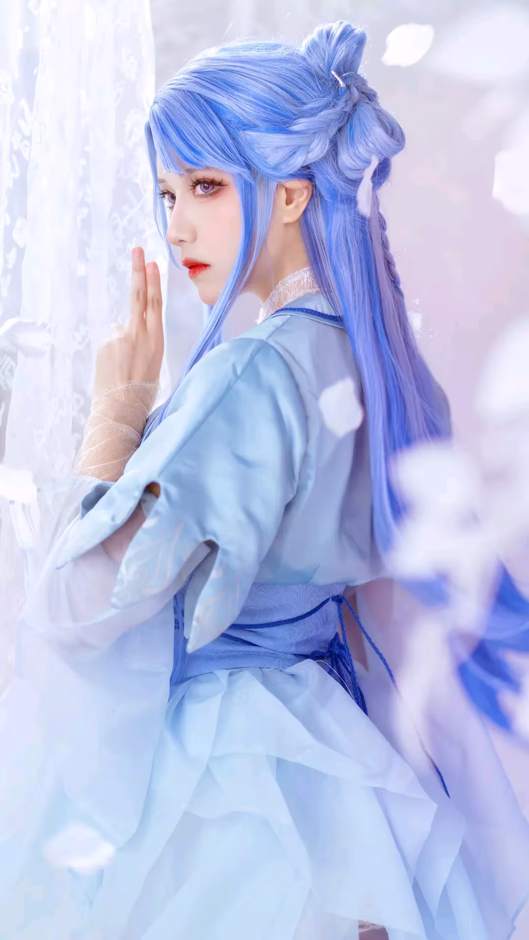 7b02f6af74ec72284479b5dffa01abd920f0f356.jpg@1256w_2234h_web-article-pic.avif_