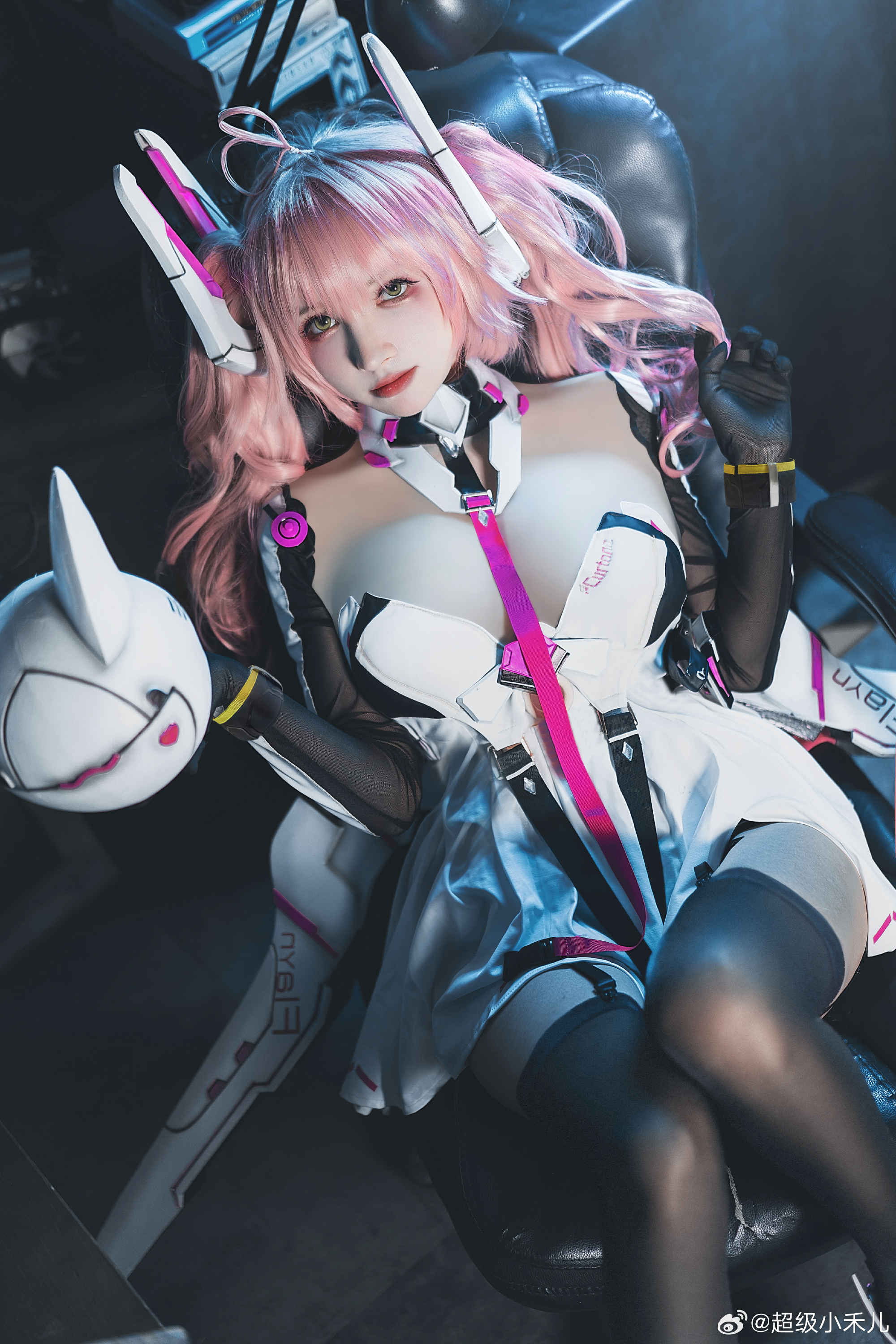 dIMTOwnhqmr6a9ghbj32mt3y8b2d