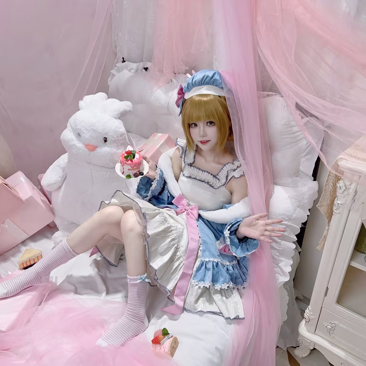 这种时候就应该用美食和美酒犒劳心灵！