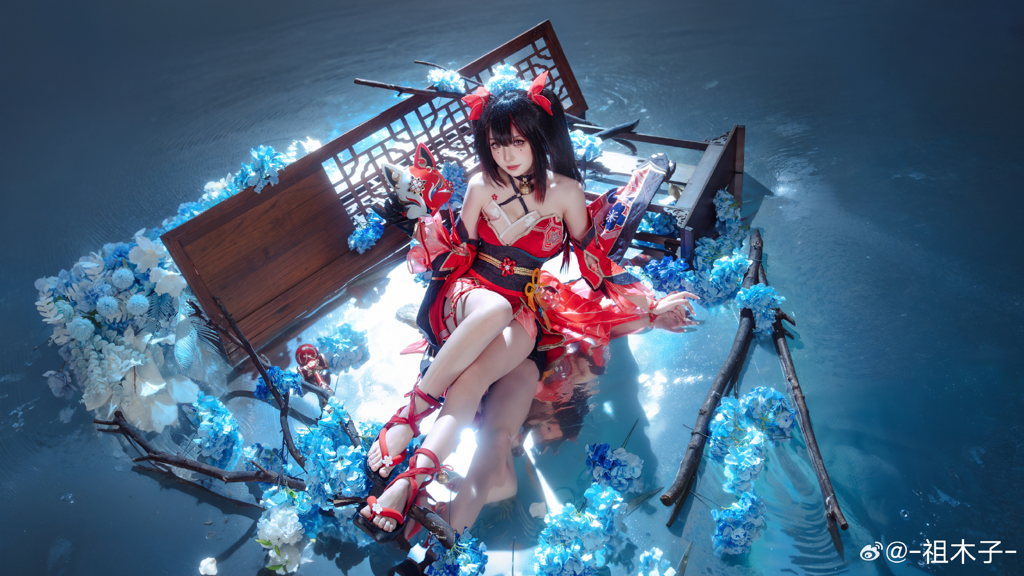 005O00etgy1hndzvm07pxj34eo2h94qu