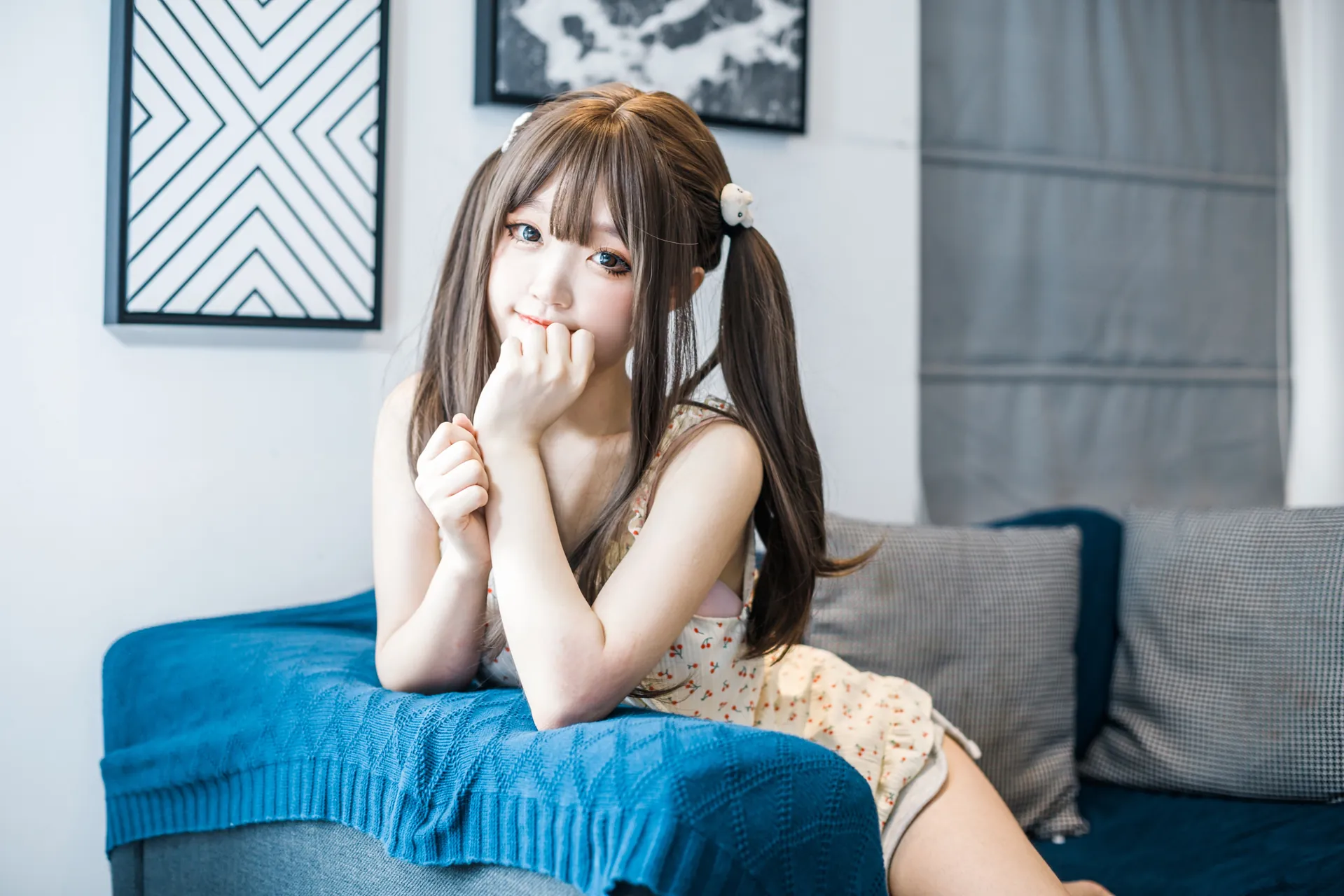 神沢永莉 – 写真 – 黄色吊带睡衣兔兔[22P – 156.6MB]