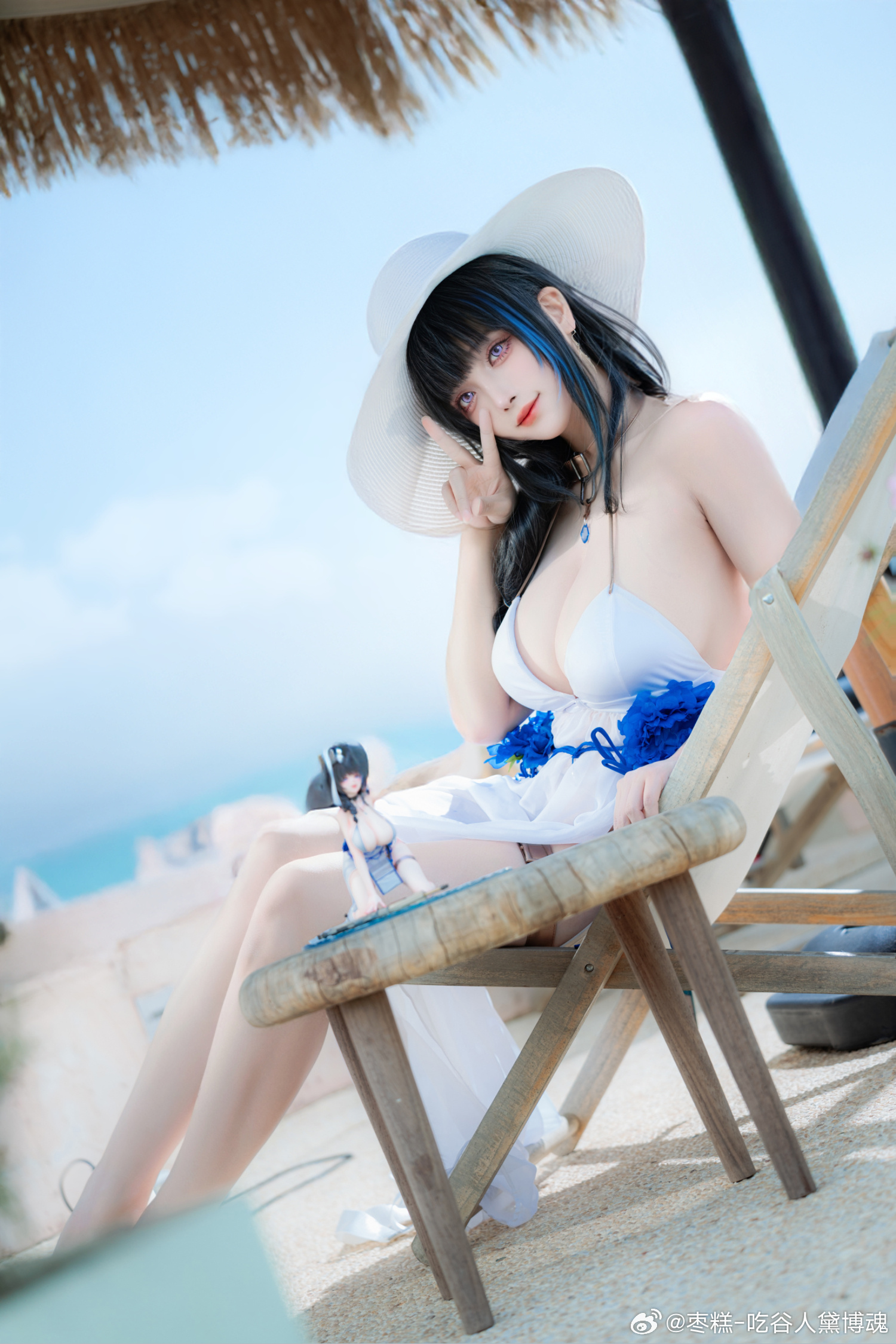 Cosplay｜真的好耀眼啊～无论是阳光，还是指挥官~