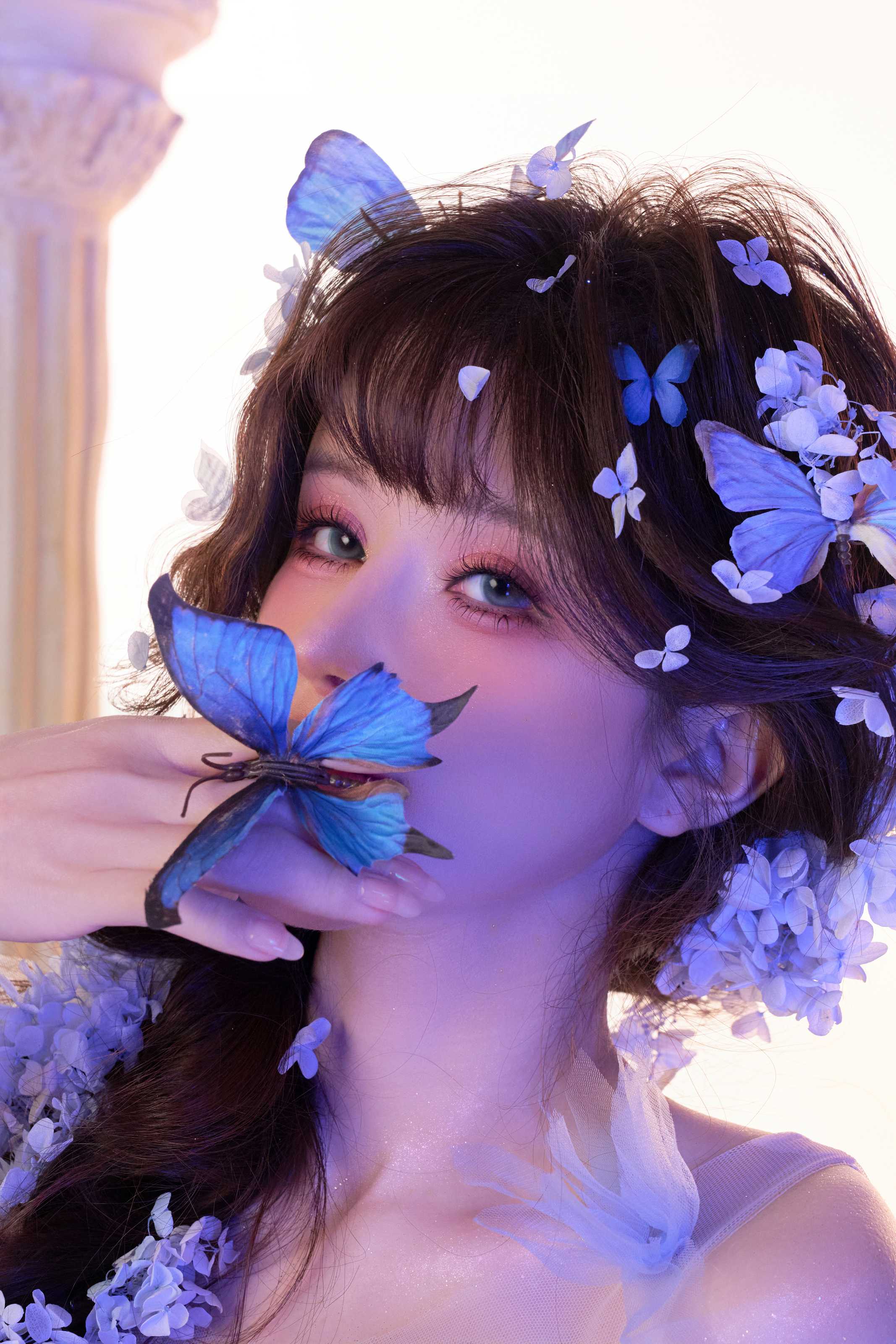 鹿八岁baby 蝶梦霓裳,光影交织下的古风梦境与时尚写真的艺术碰撞